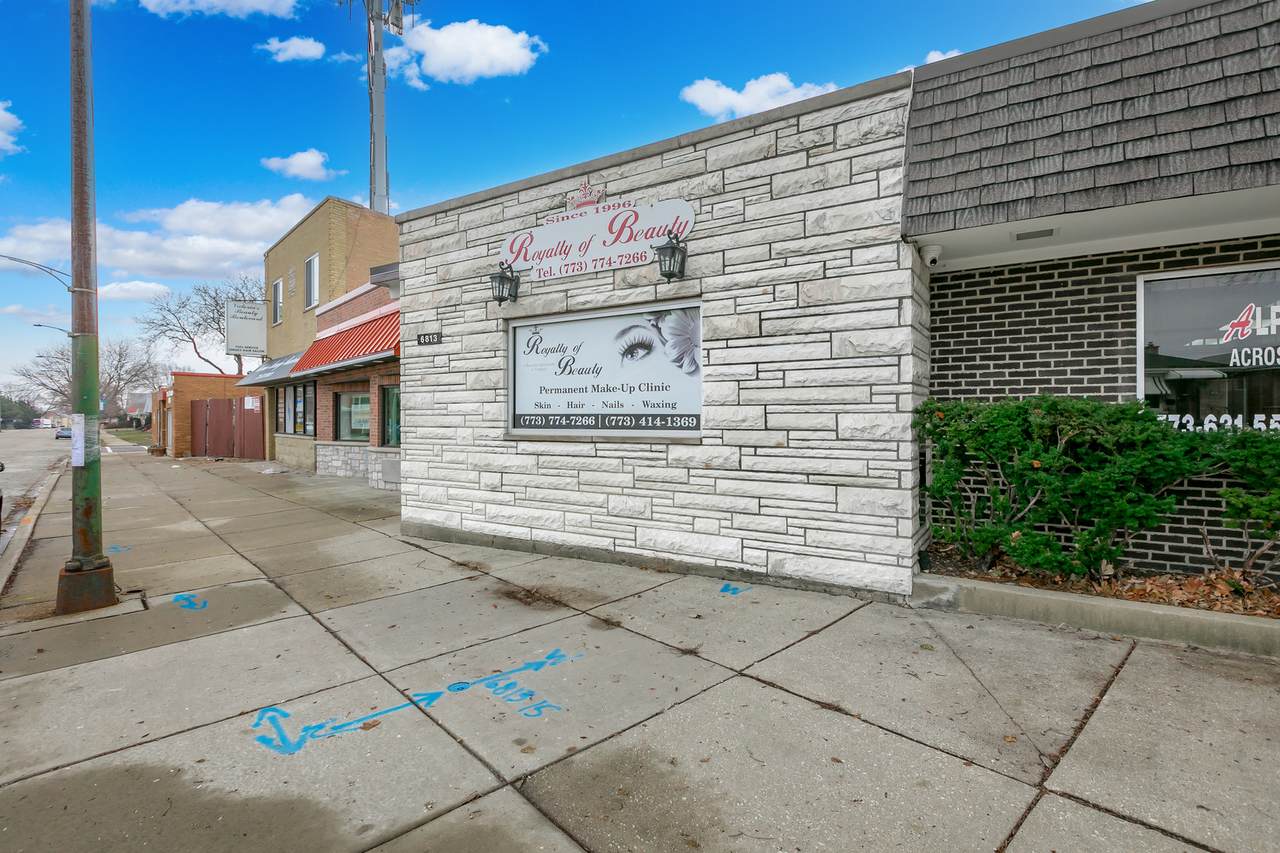 6813 Higgins Avenue - Photo 1