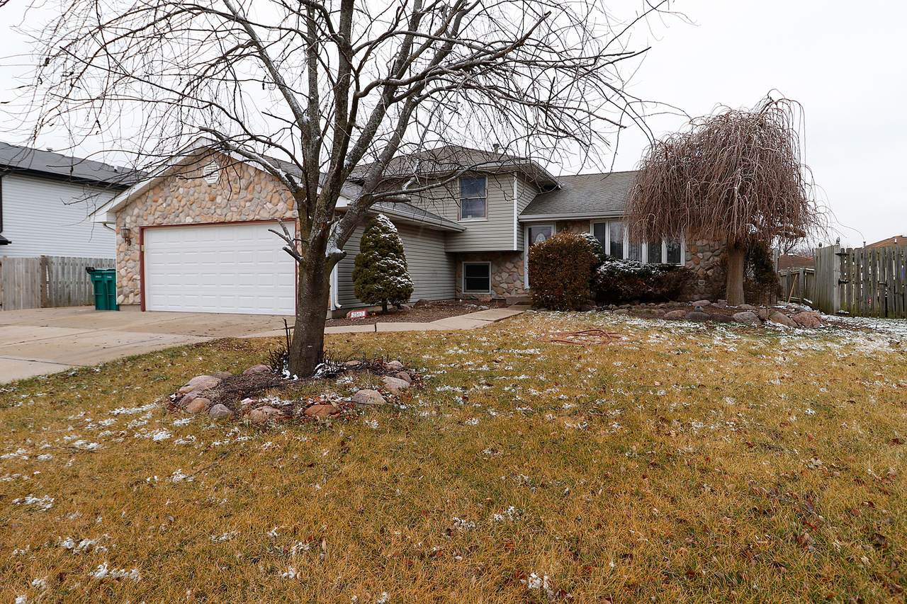 2502 Joe Adler Drive - Photo 1