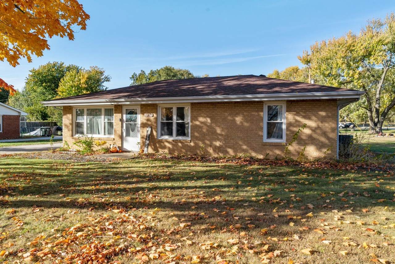 5520 Commercial Road - Photo 1