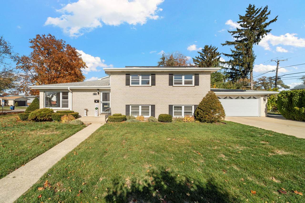 1451 Webster Lane - Photo 1