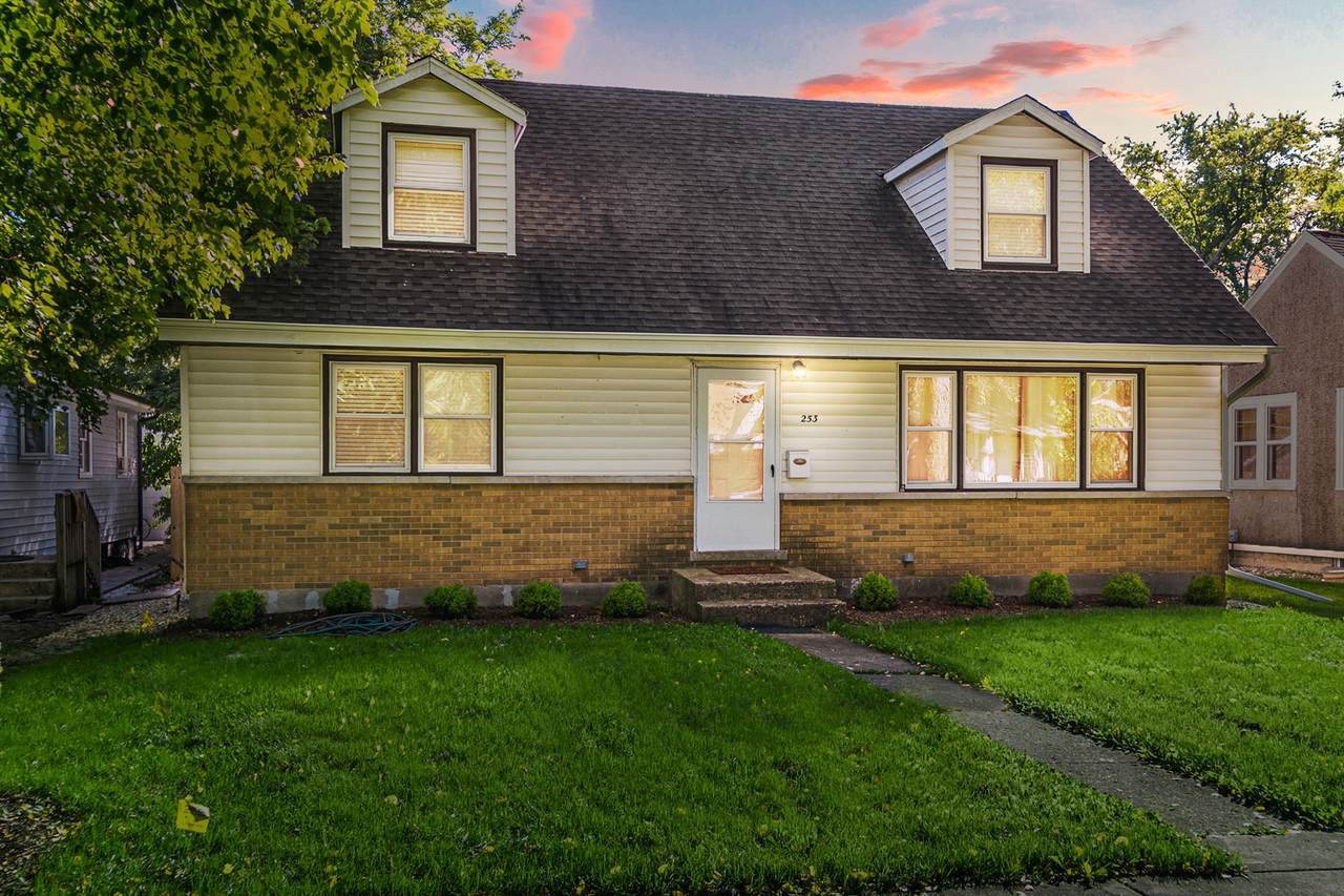 253 Oak Street - Photo 1