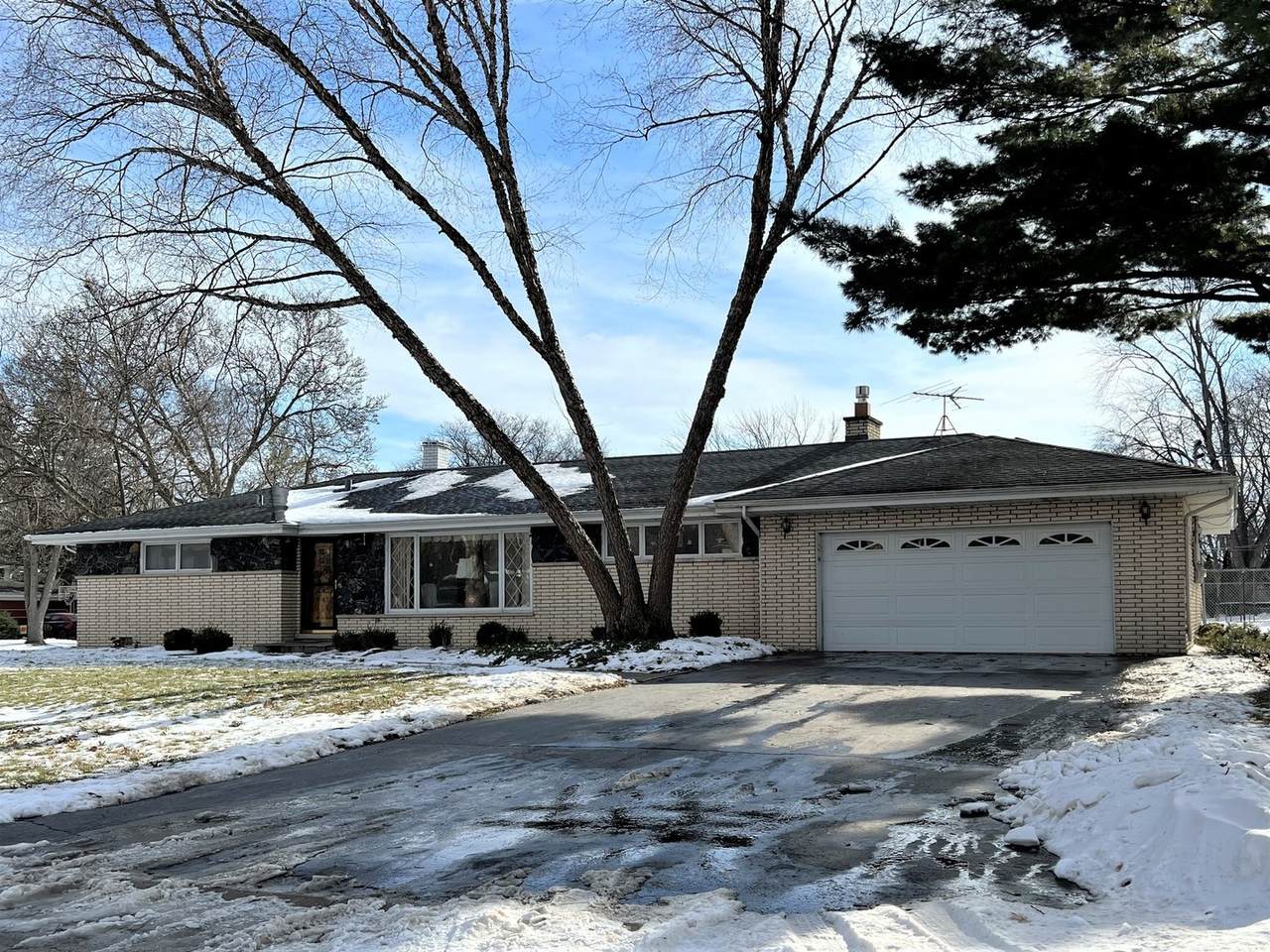6949 Park Lane Drive - Photo 1