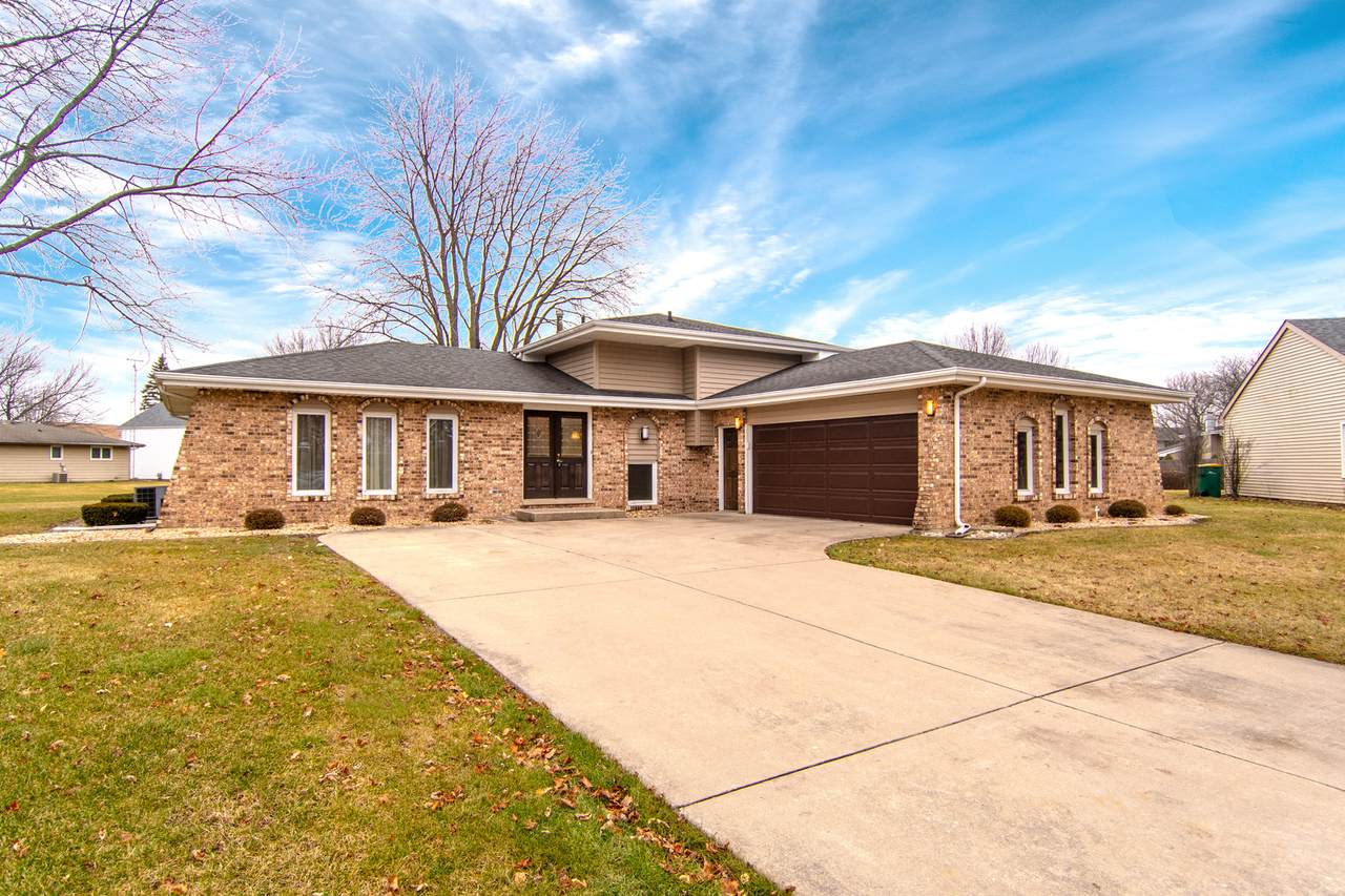 412 Colony Court - Photo 1