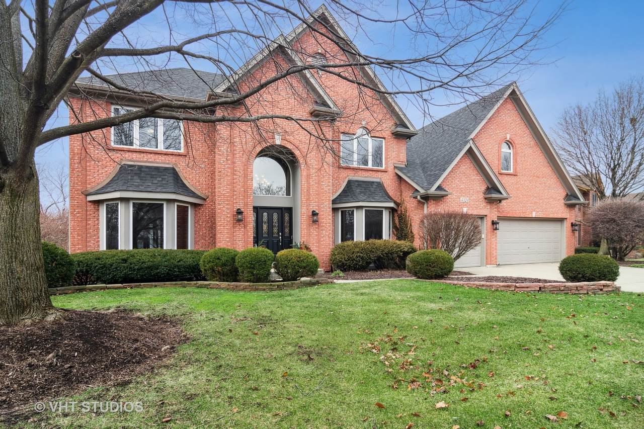 4324 Camelot Circle - Photo 1