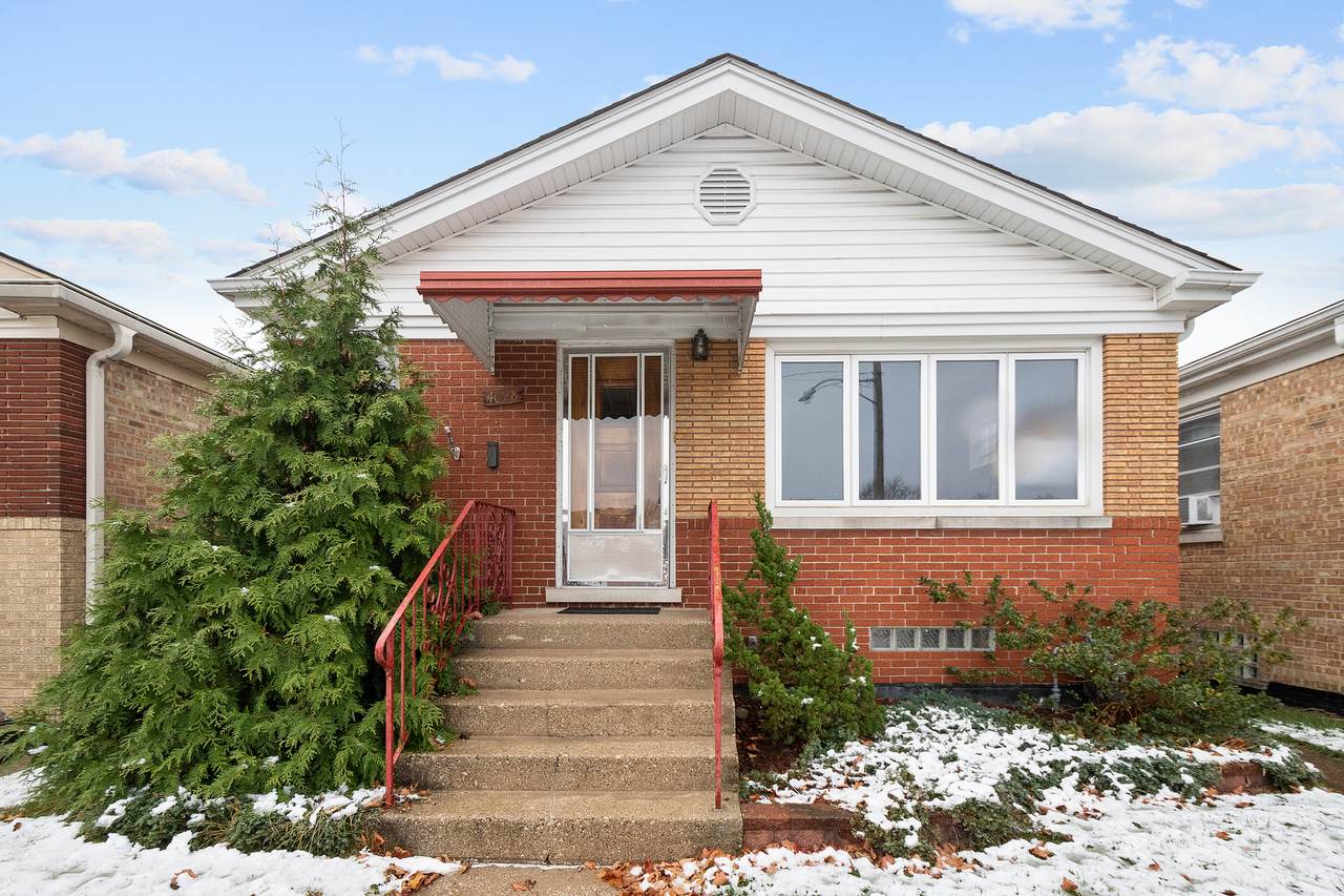 4028 Wesley Avenue - Photo 1