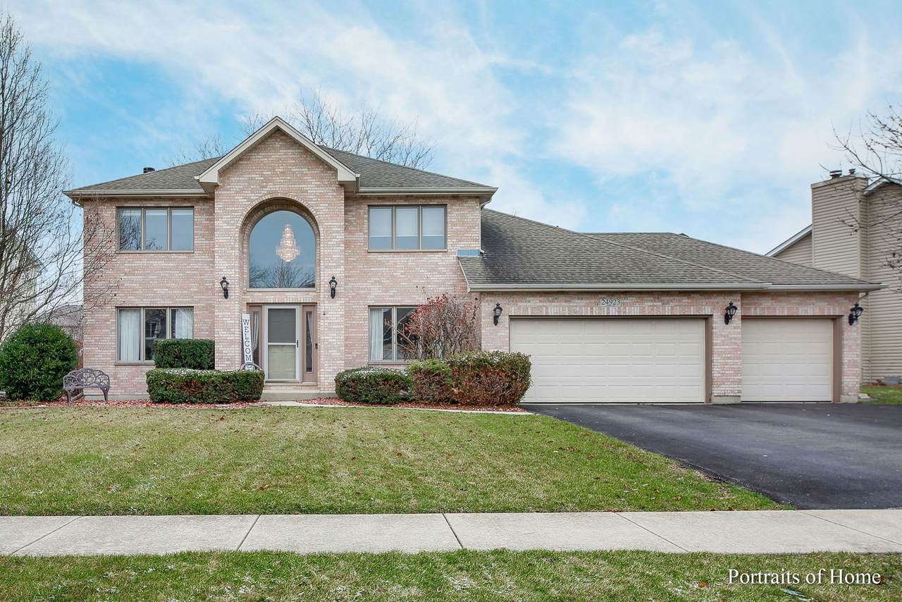 24923 Ambrose Road - Photo 1