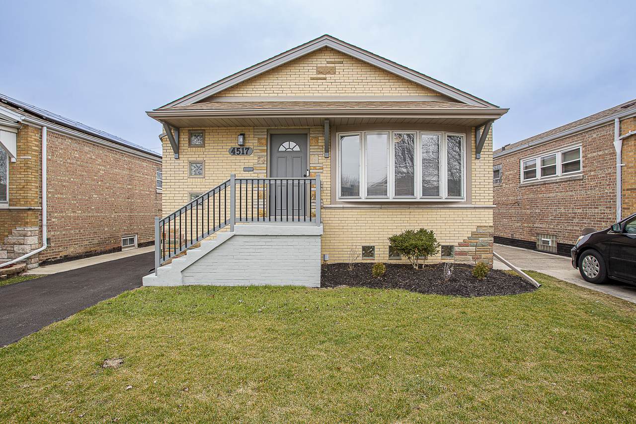 4517 66th Place - Photo 1