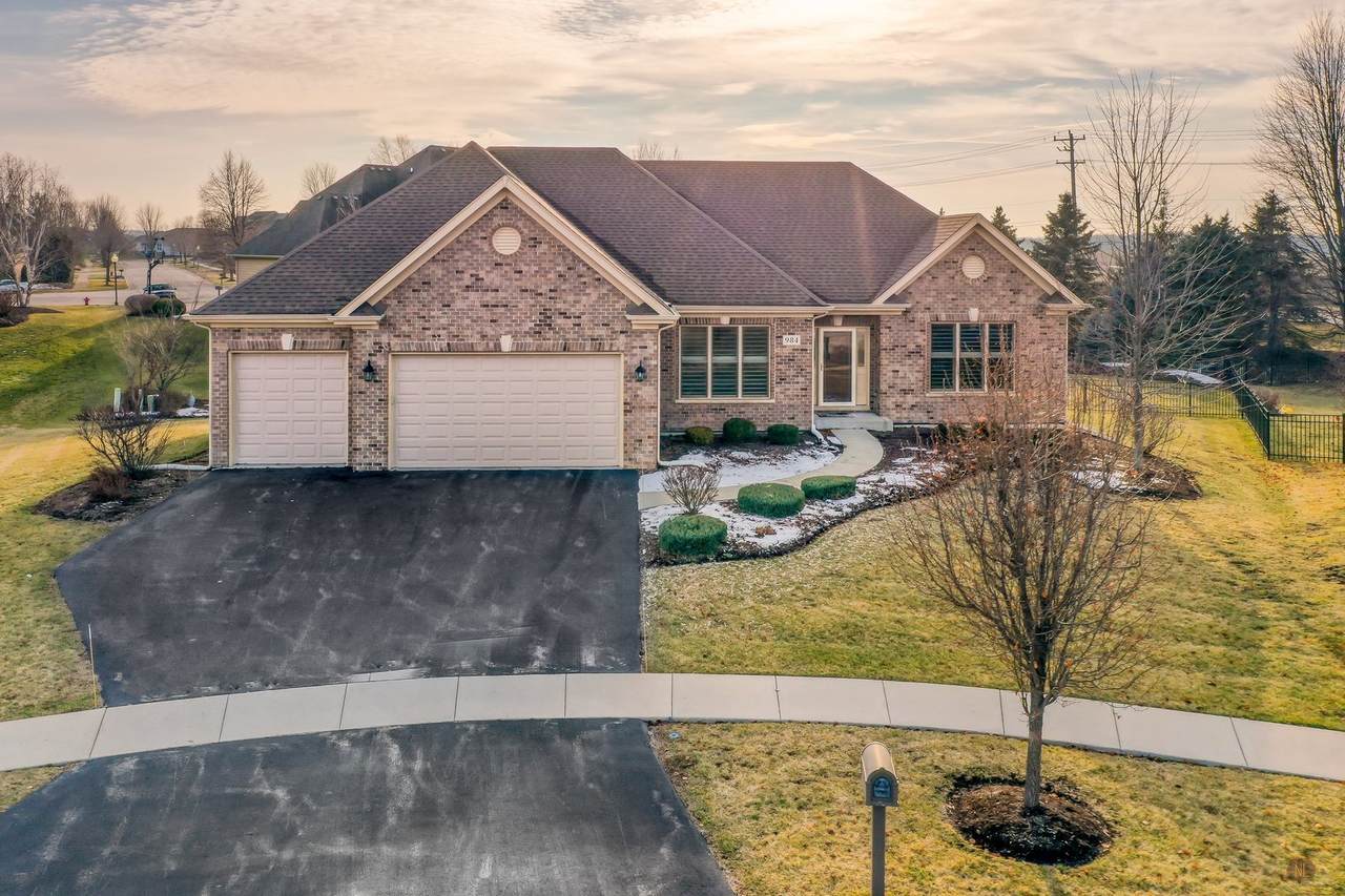 984 Bluestem Drive - Photo 1