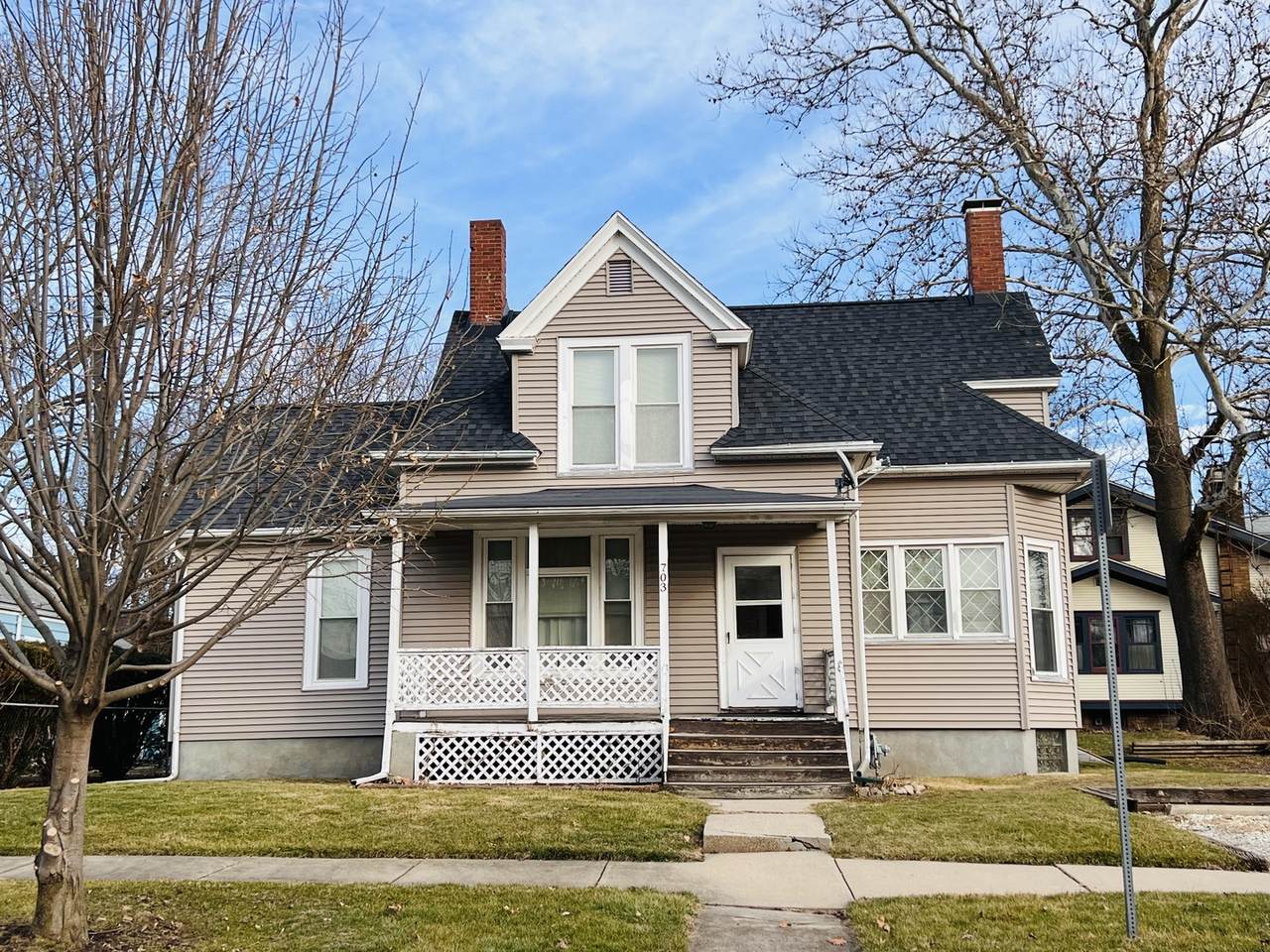 703 Evans Street - Photo 1