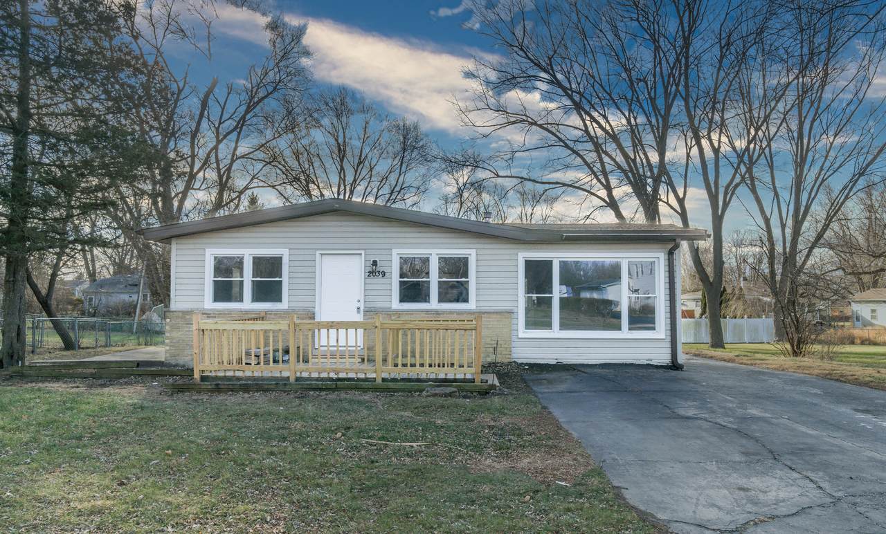 2039 Cherry Avenue - Photo 1