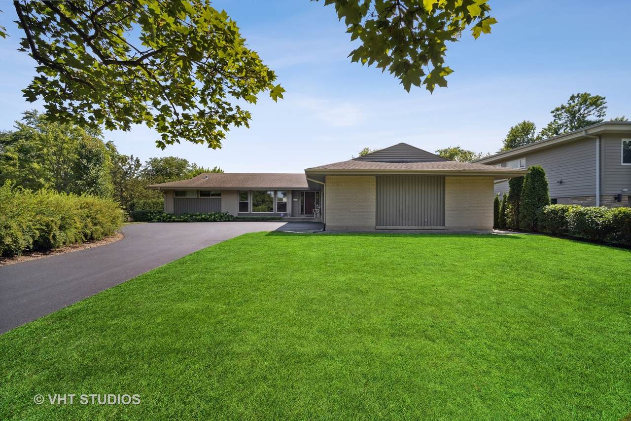 694 Apple Tree Lane - Photo 1