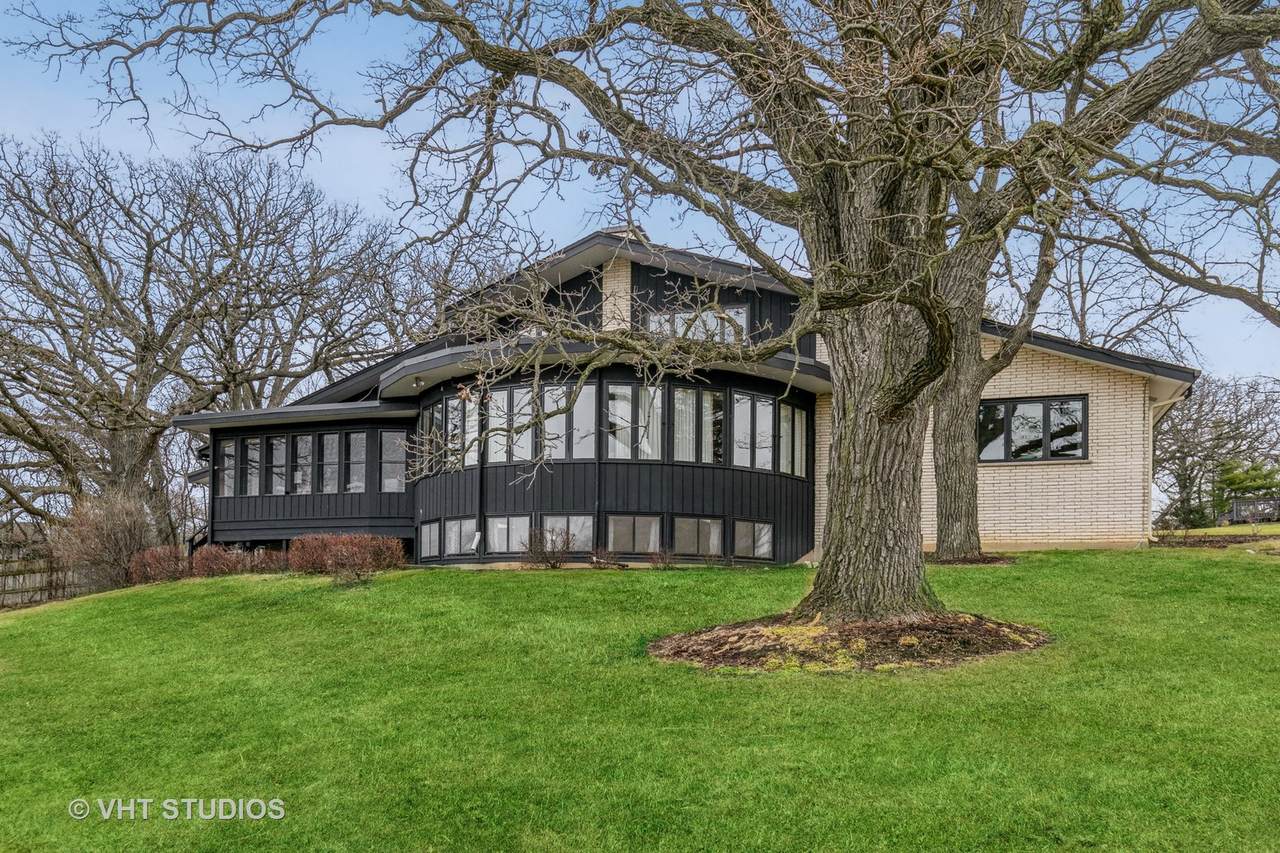 35W190 Frontenac Drive - Photo 1