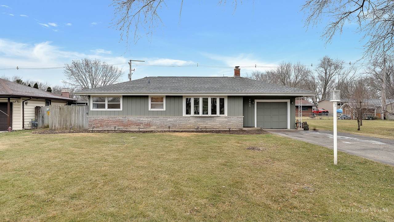 1505 Evergreen Street - Photo 1