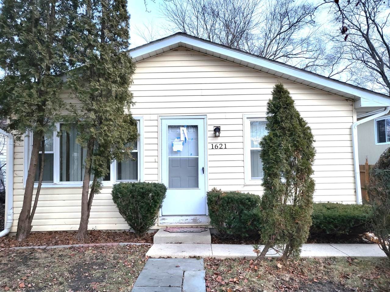 1621 Turnbull Drive - Photo 1