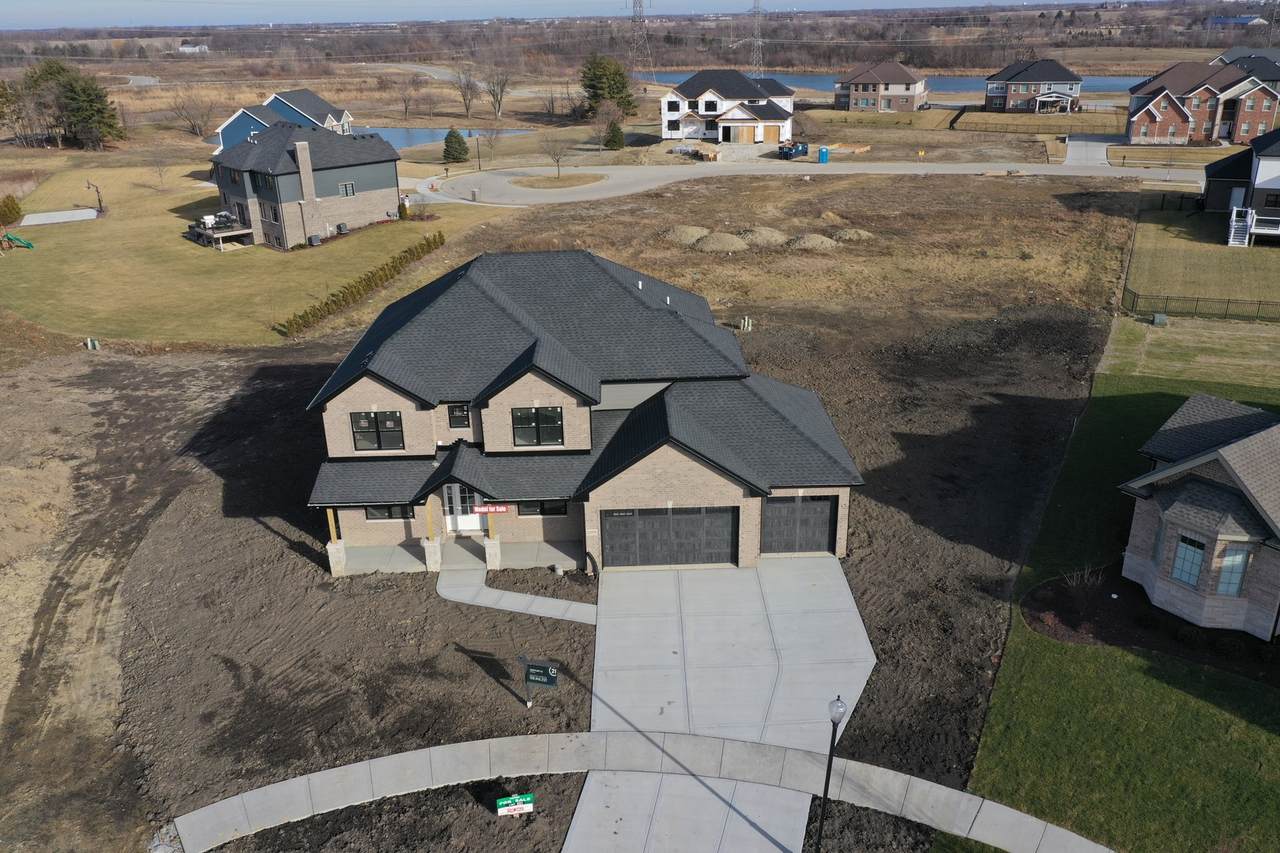 22979 Lancaster Court - Photo 1