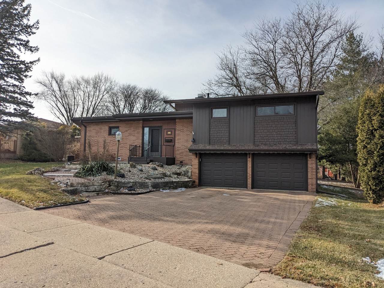 46 Westwood Avenue - Photo 1