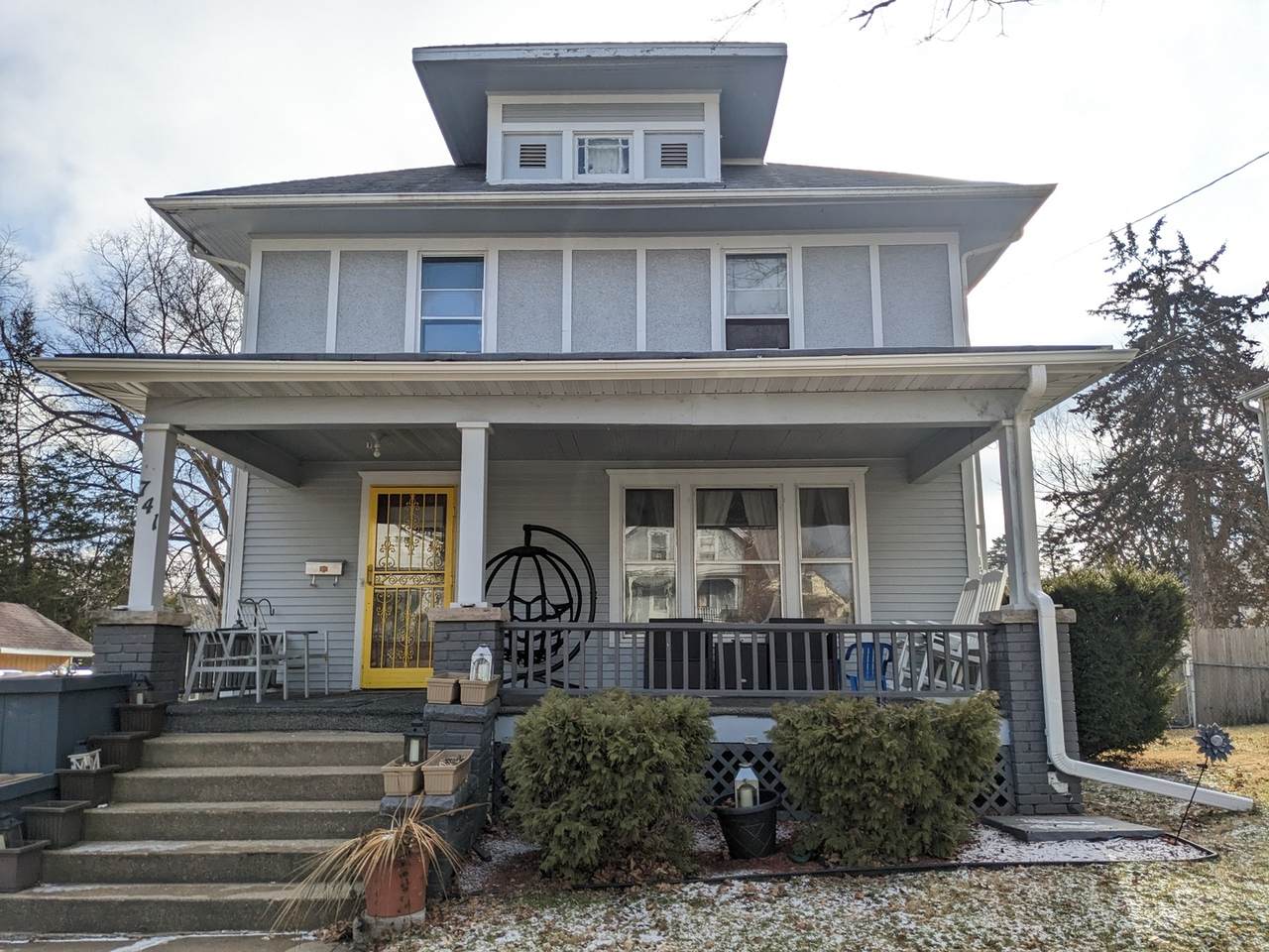 741 Homer Street - Photo 1