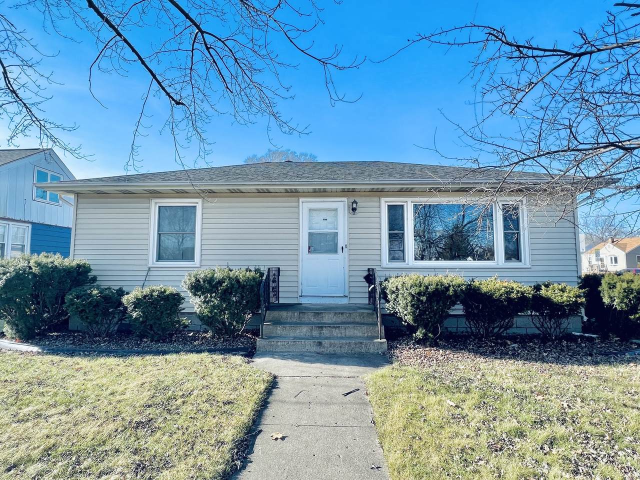 6904 Ridgeland Avenue - Photo 1