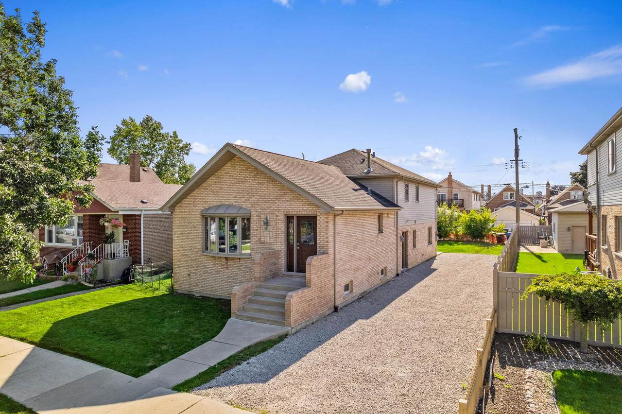 5614 Moody Avenue - Photo 1