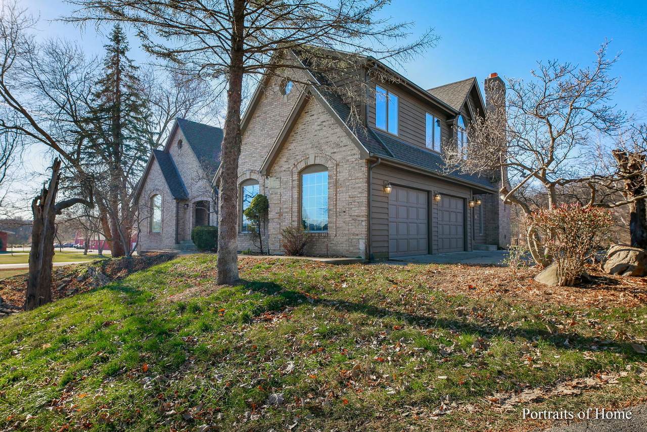 70 Thorobred Lane - Photo 1