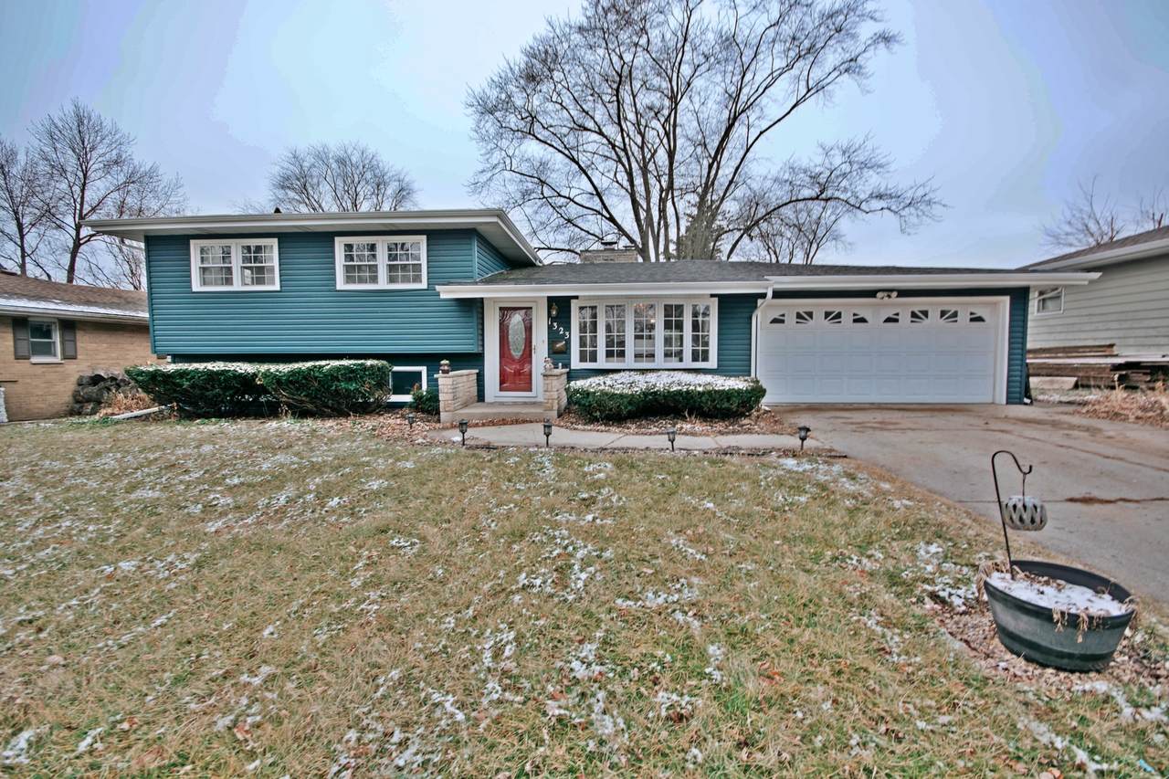 1323 Amber Drive - Photo 1