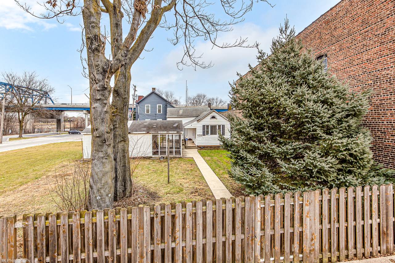 13307 Olde Western Avenue - Photo 1