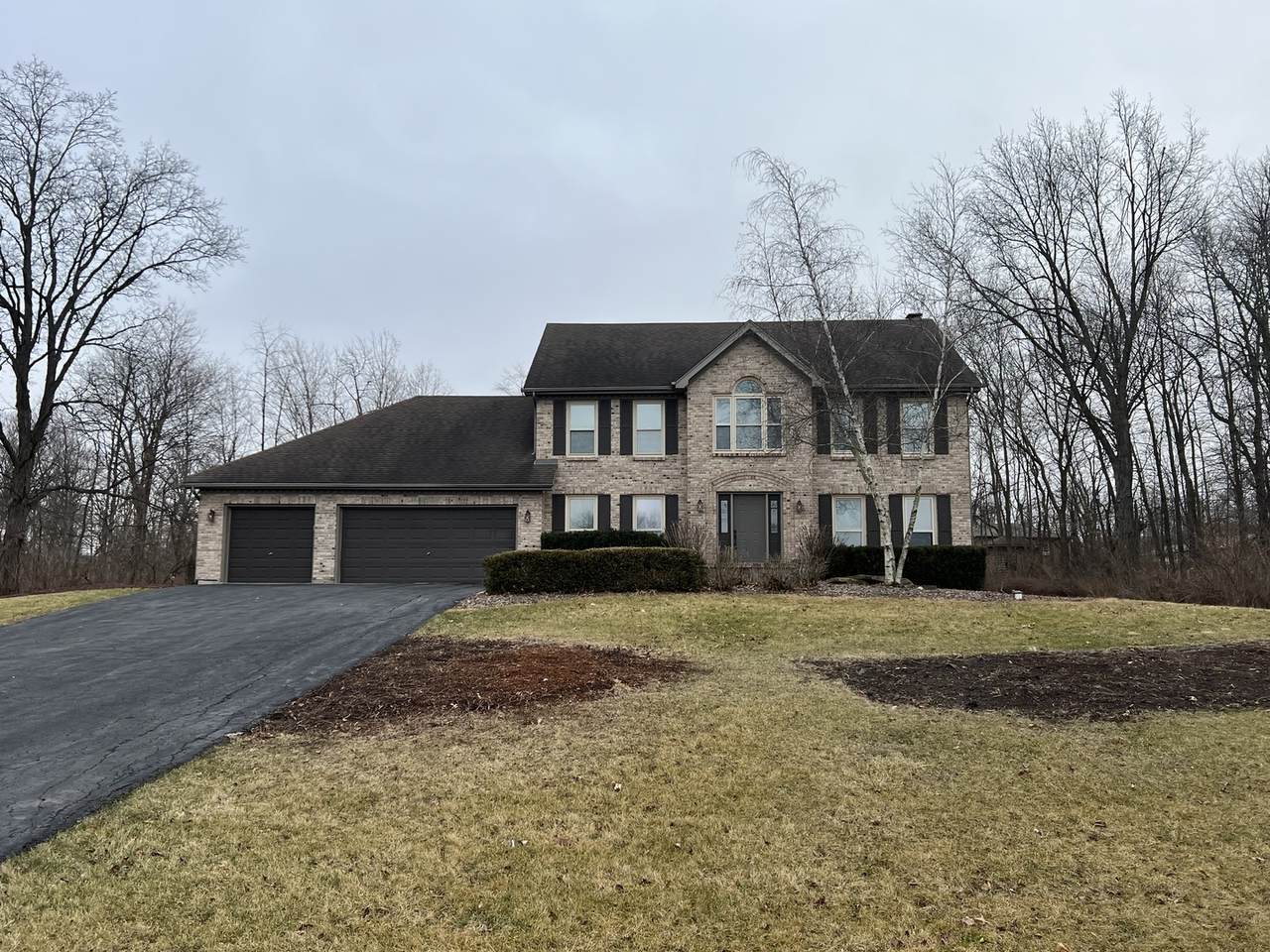 16 Chippewa Drive - Photo 1