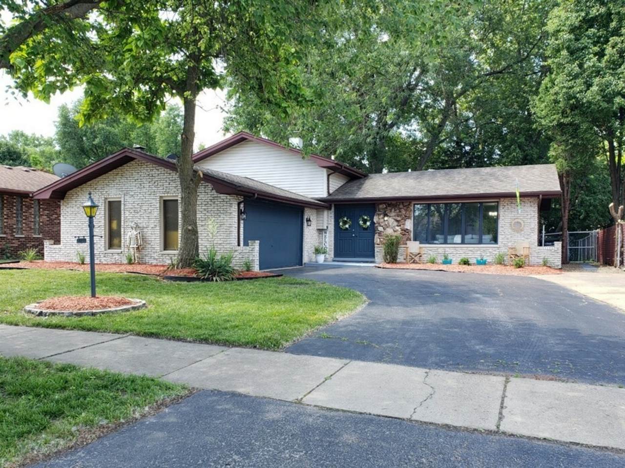 18452 Illi Indi Drive - Photo 1