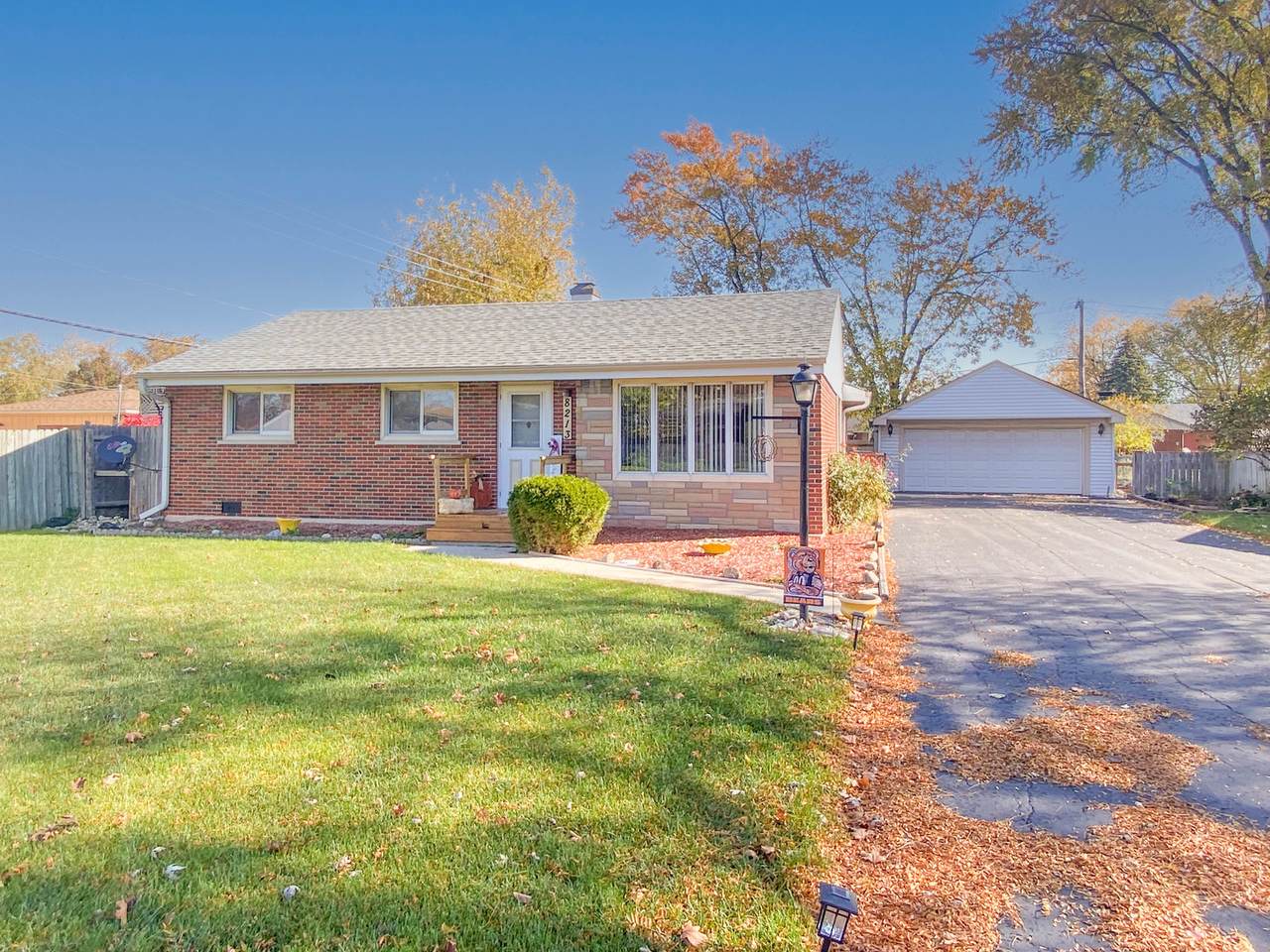 8213 83RD Avenue - Photo 1
