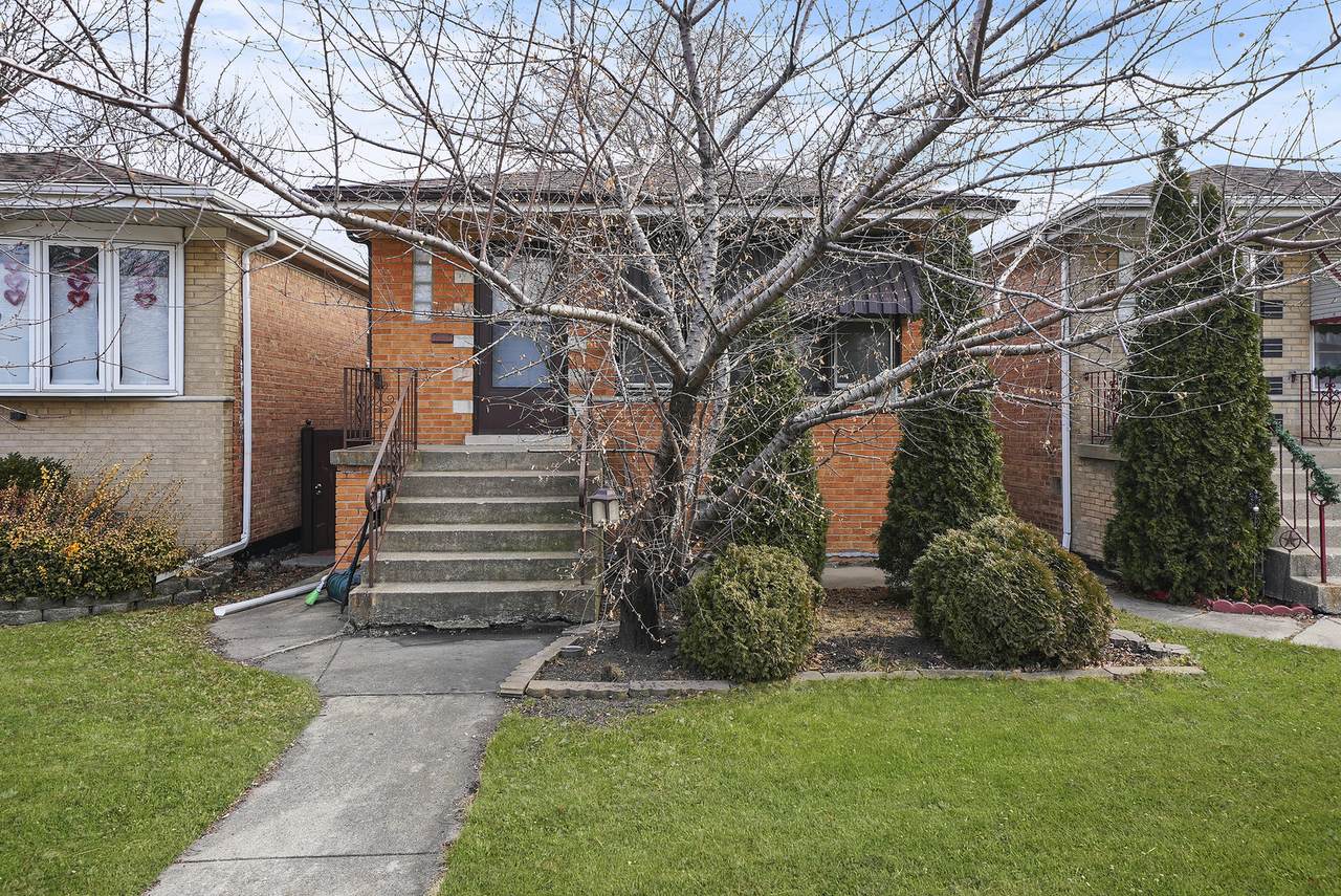 10503 Kedzie Avenue - Photo 1