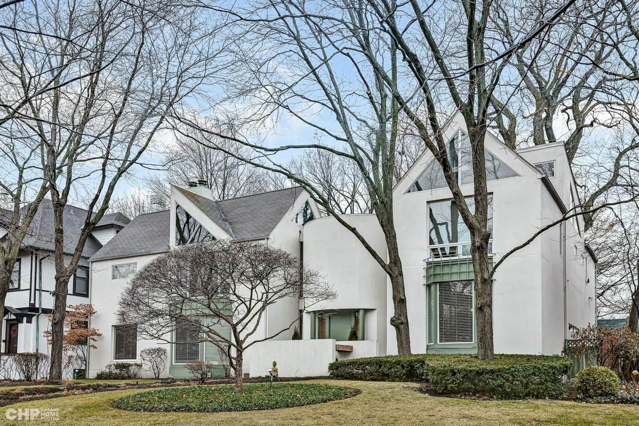 1124 Sheridan Road - Photo 1