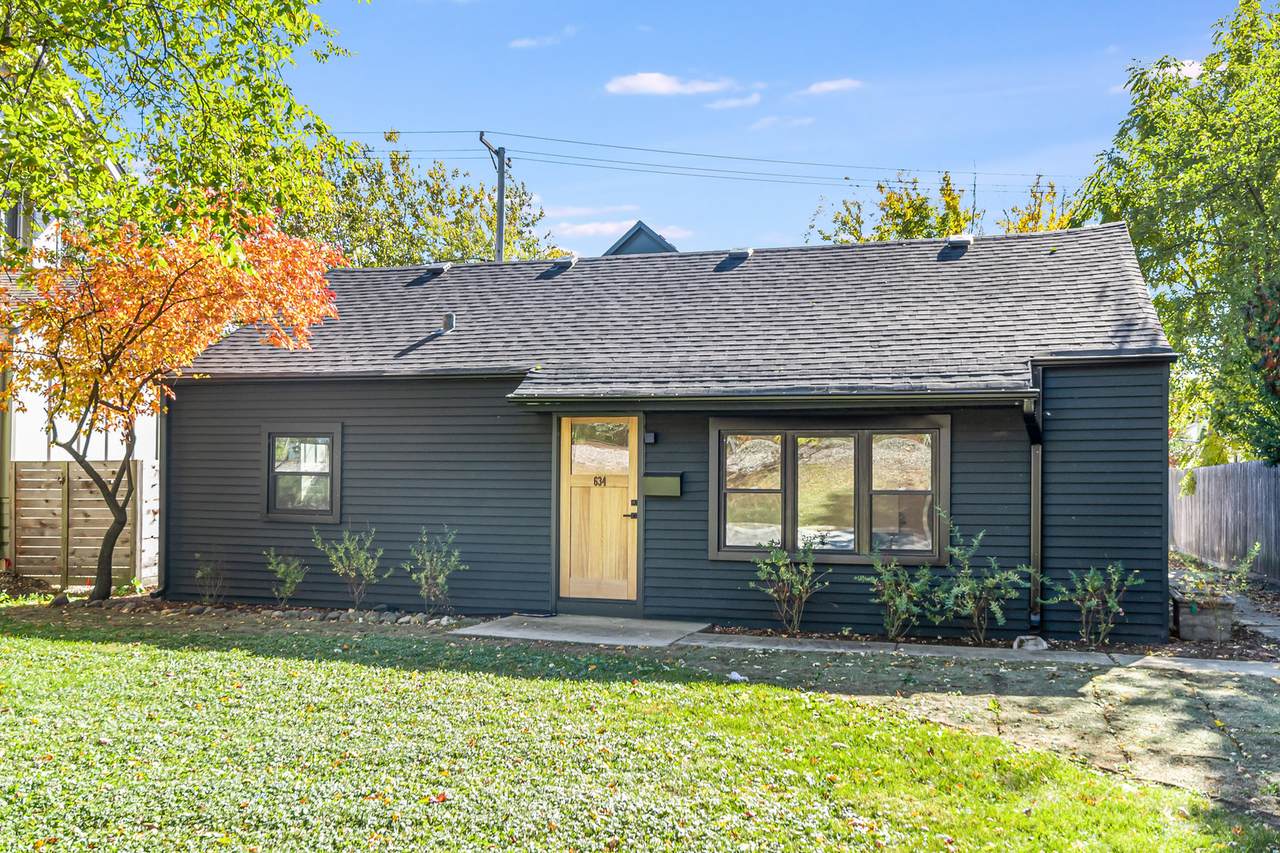 634 Hinsdale Avenue - Photo 1