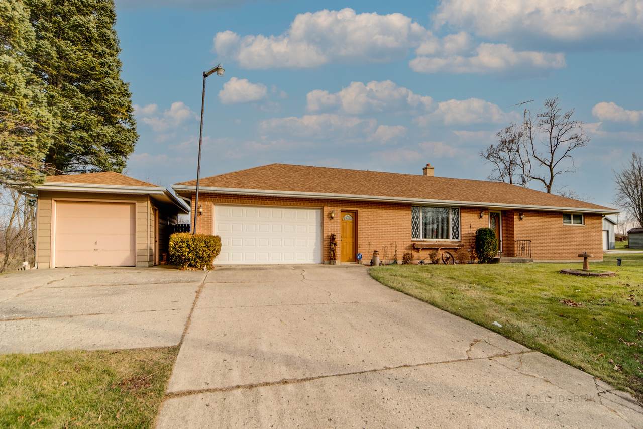 43351 Kilbourne Road - Photo 1