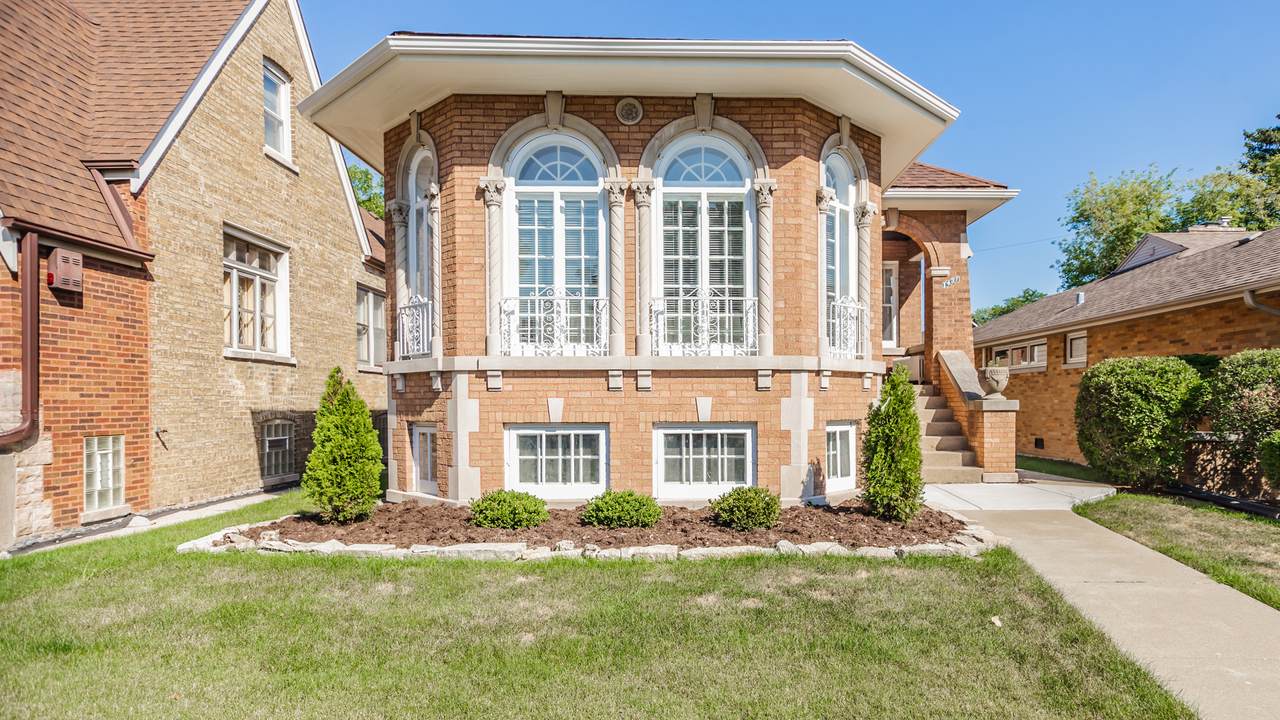 1637 Newland Avenue - Photo 1