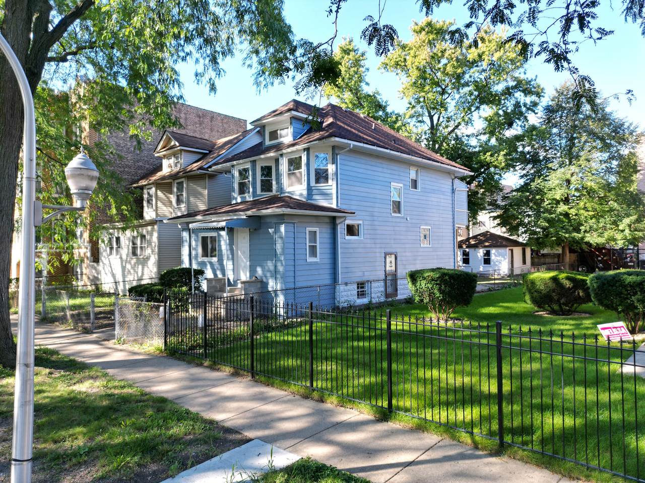 28 Lockwood Avenue - Photo 1