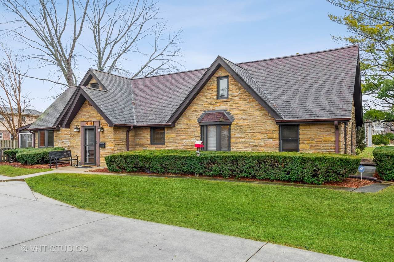 2103 Haven Street - Photo 1