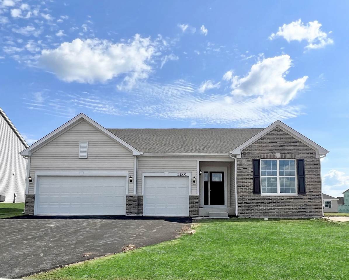 1398 Highbrook Avenue - Photo 1