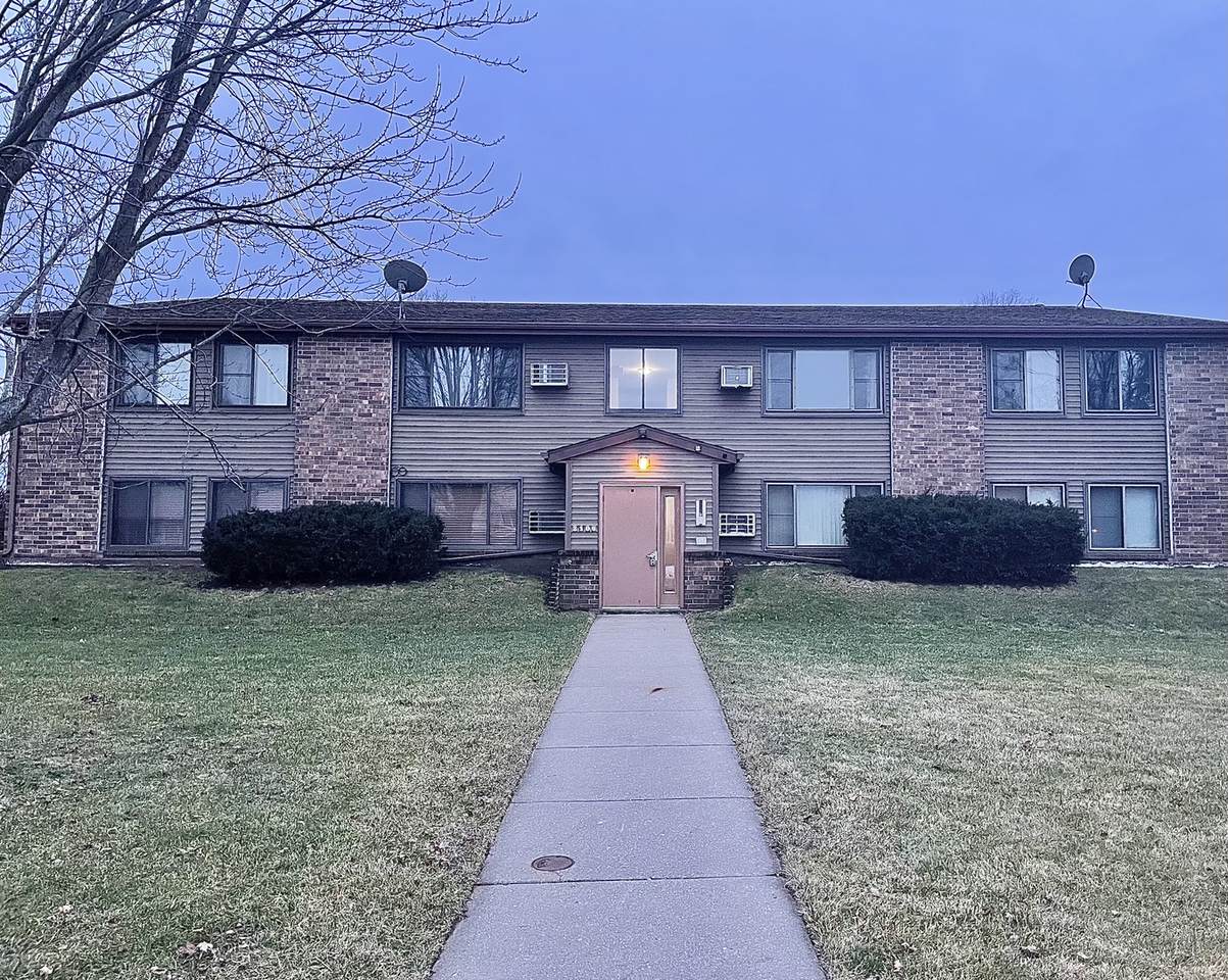 2106 Colony Court - Photo 1