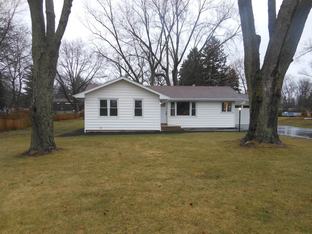 2416 Enid Street - Photo 1