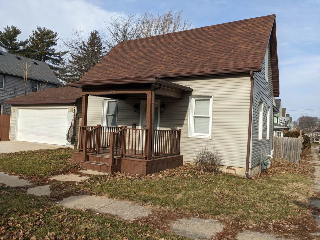 828 Douglas Street - Photo 1