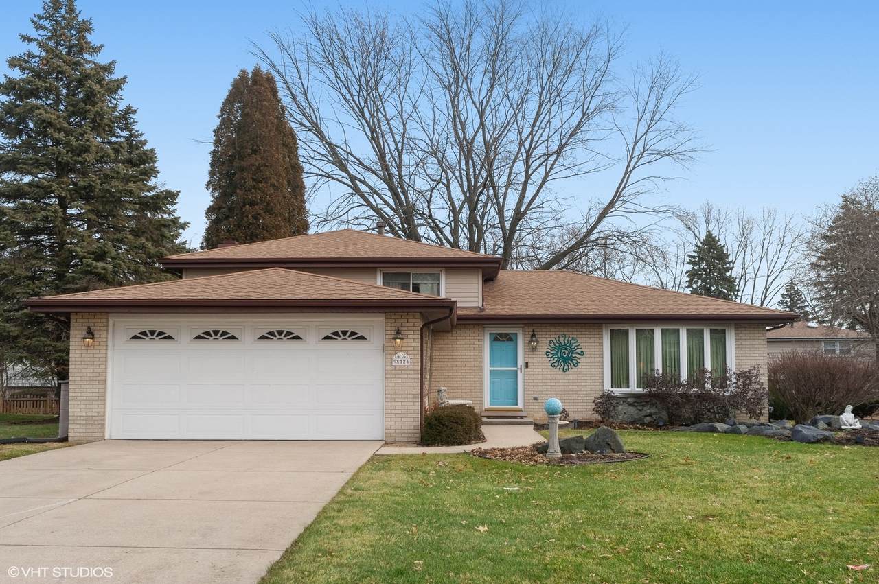 9S125 Florence Avenue - Photo 1