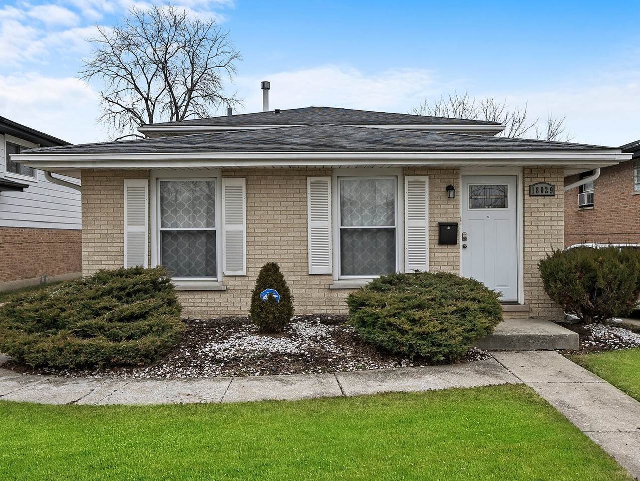 18029 Ravisloe Terrace - Photo 1