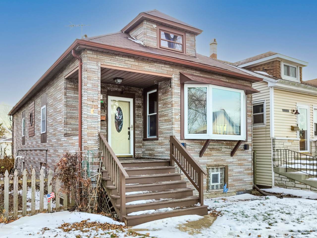 5705 Berenice Avenue - Photo 1
