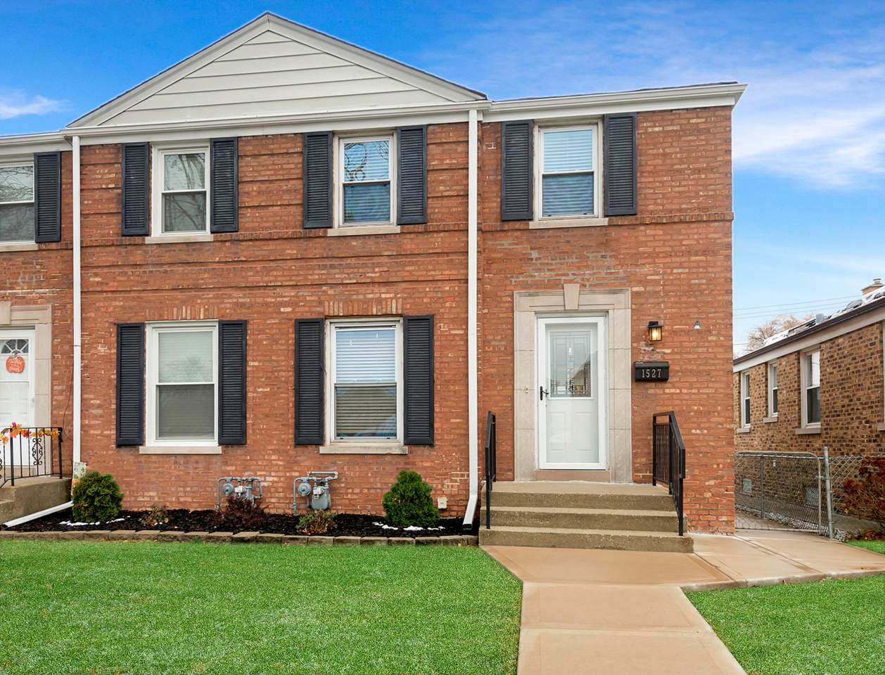 1527 22 Avenue - Photo 1