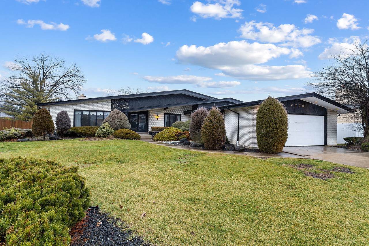6700 Shiawassie Drive - Photo 1