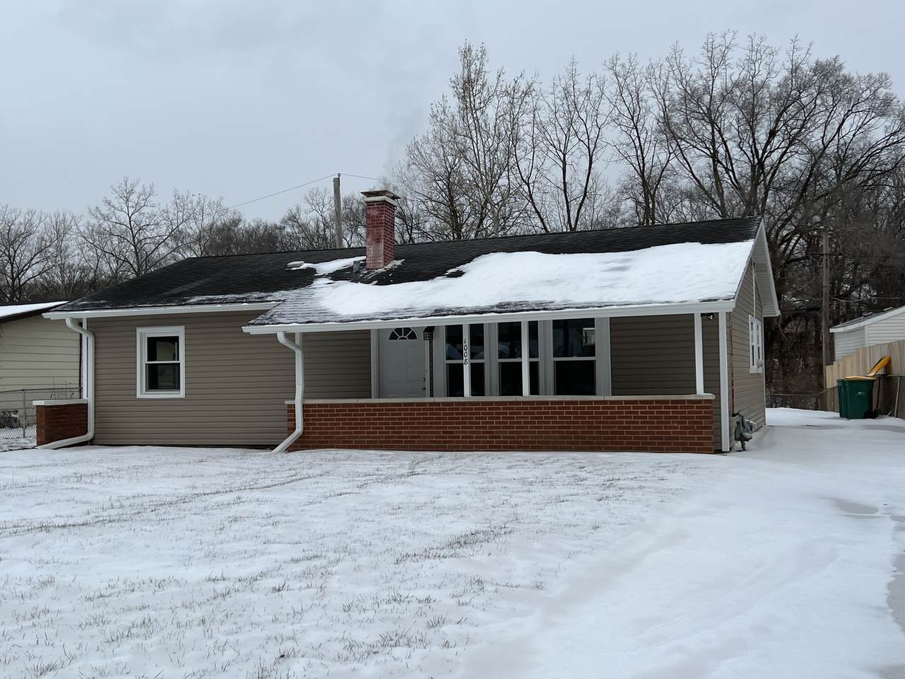 1008 Mccameron Avenue - Photo 1