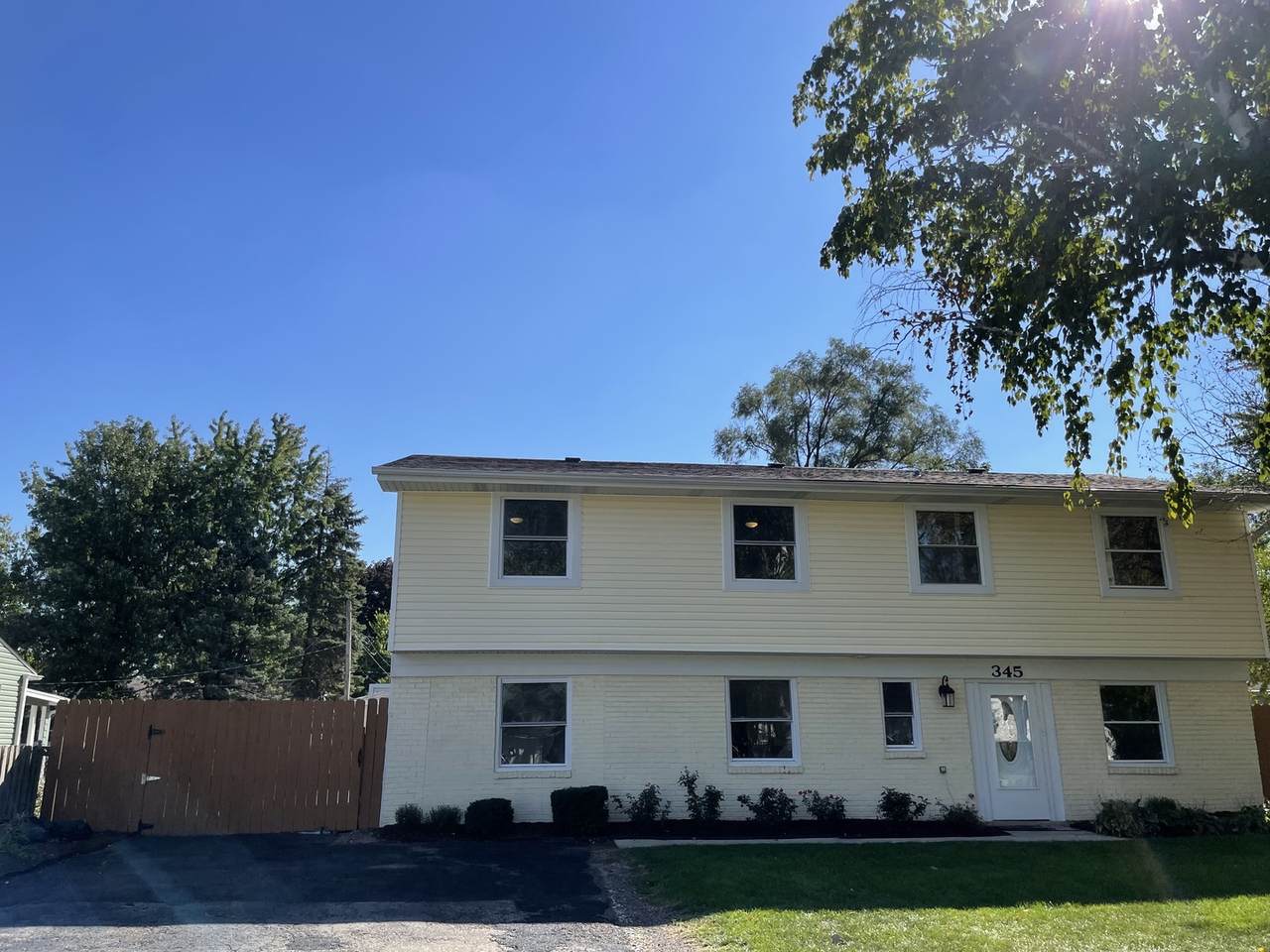 345 Fleetwood Avenue - Photo 1