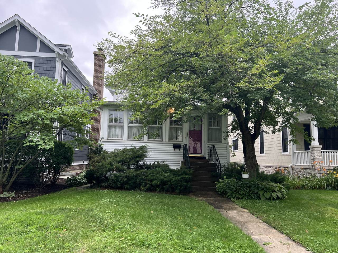 1517 Gregory Avenue - Photo 1