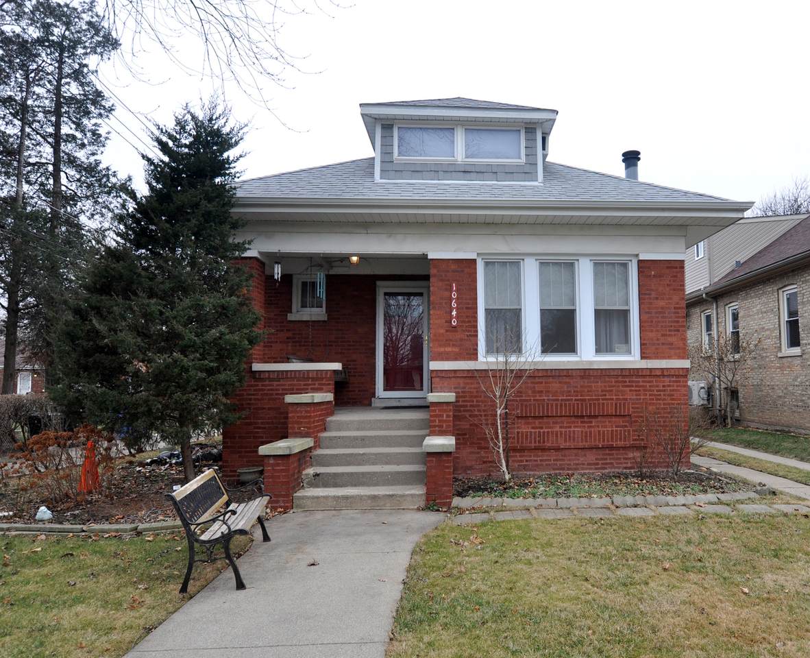 10640 Oakley Avenue - Photo 1
