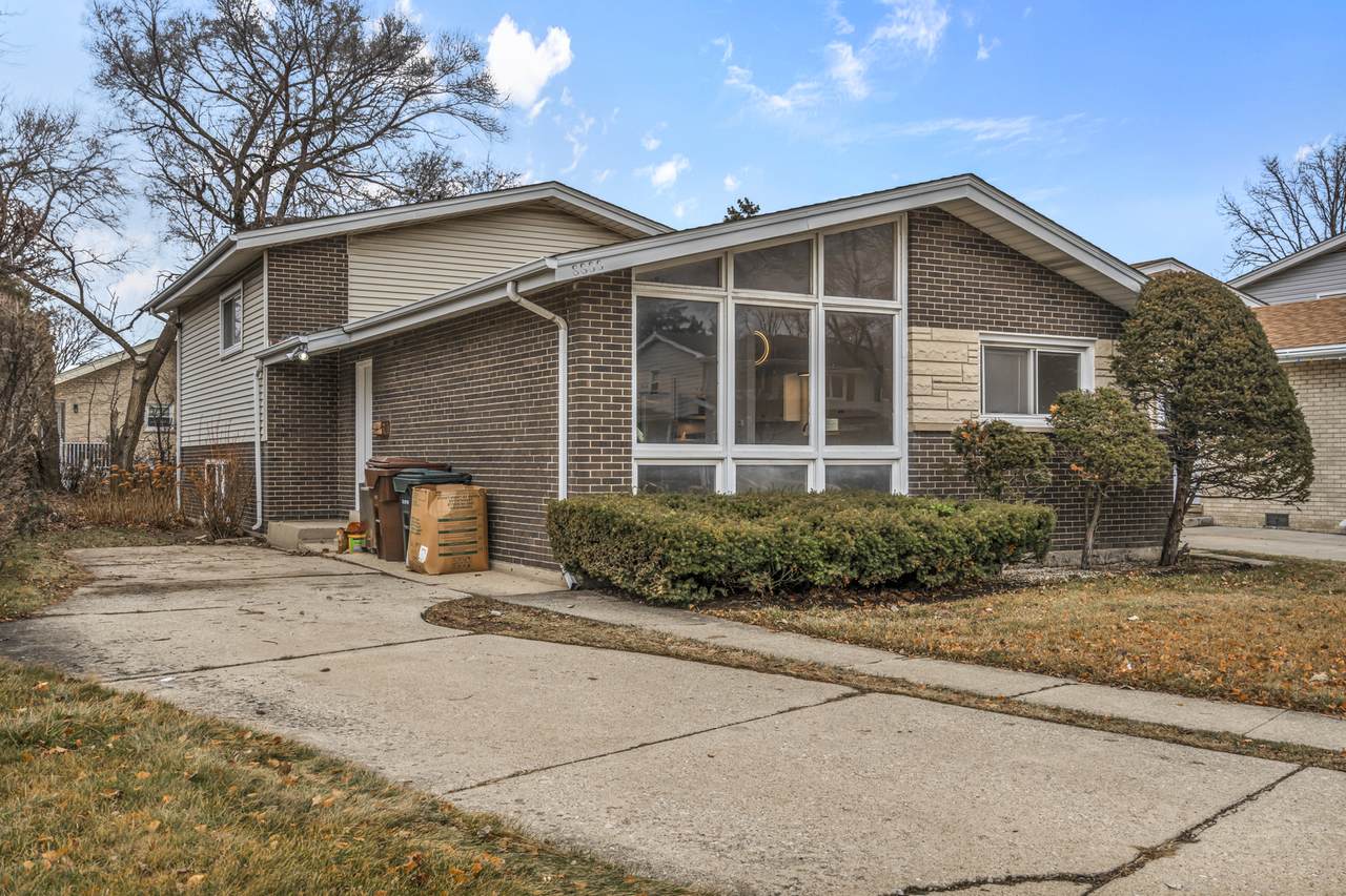 8800 Kostner Terrace - Photo 1